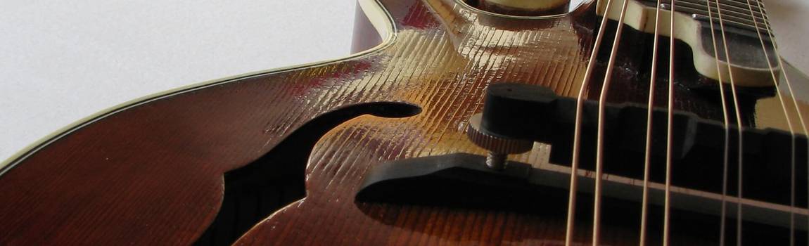 Welke snaren heb je nodig voor de mandoline, en hoe lang kan je er mee spelen?